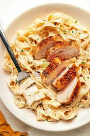 Fettuccine Alfredo Pasta